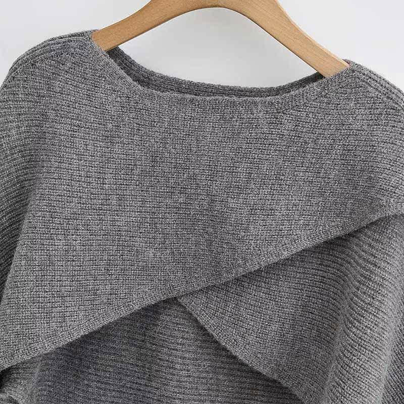 Robe fourreau moulante en tricot gris avec queue de poisson irrégulière