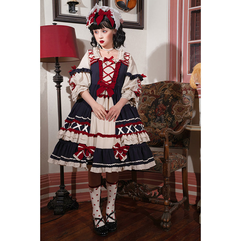 Robe Lolita à lacets avec nœud rouge et décoration