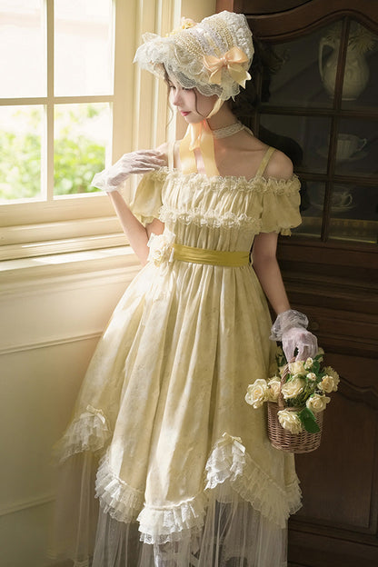 Golden Square-Collar Short-Sleeve Ruffled Lace Long Gown