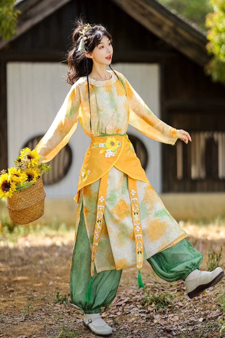 Round Collar Long Sleeve Printed Hanfu Pants Outfit in Yellow Green