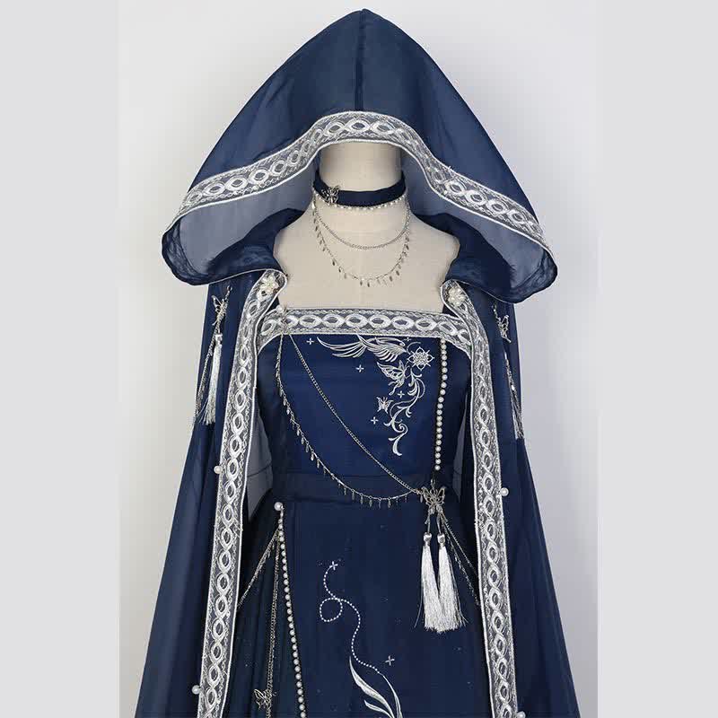 Robe nuisette à broderies papillons et chaîne avec cape à capuche