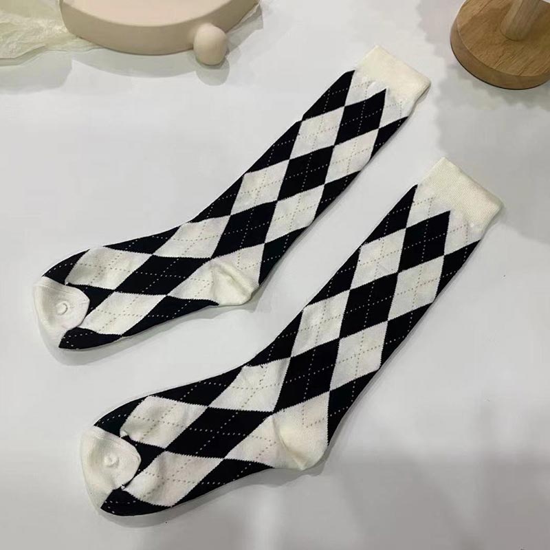 Kawaii Rhombus Pattern Print Socks