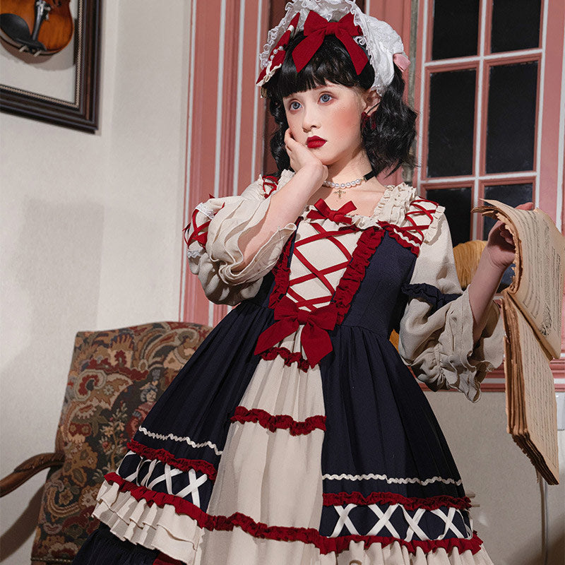 Robe Lolita à lacets avec nœud rouge et décoration