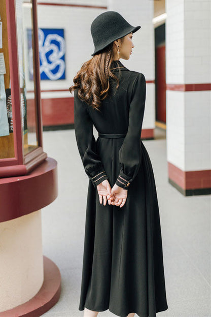 Navy Vintage Classic Lolita Dress with Lapel Collar and Long Sleeves