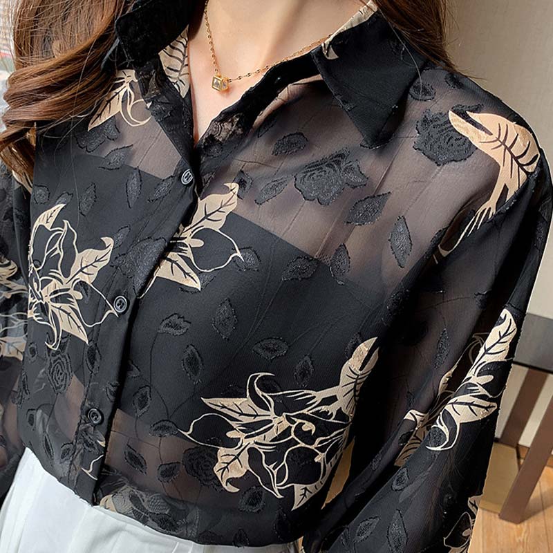 Chemise en mousseline à manches bouffantes et imprimé floral noir