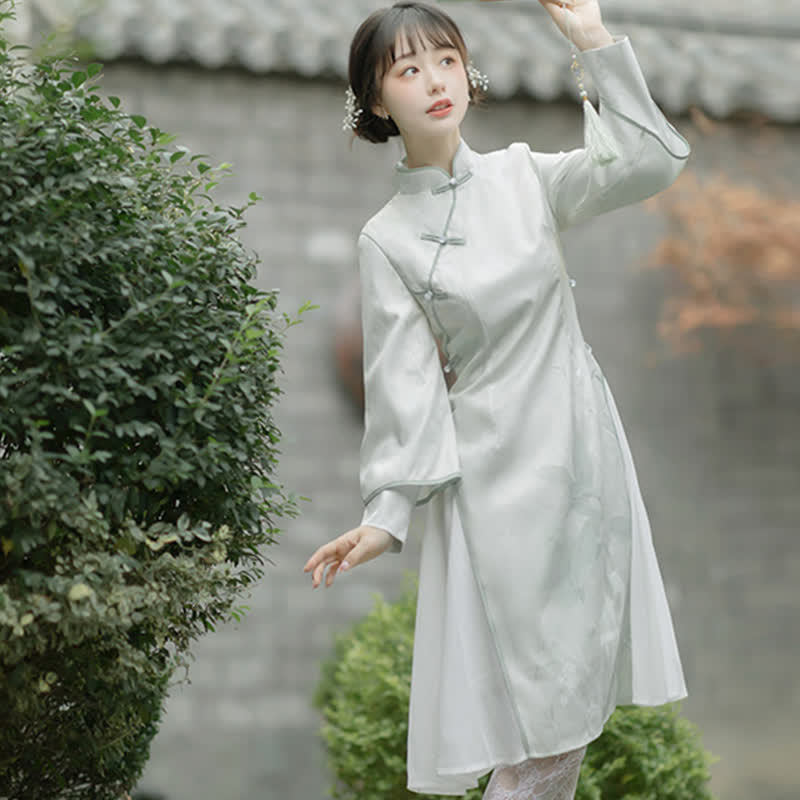 Ensemble élégant de deux pièces avec robe et manteau cheongsam à imprimé floral