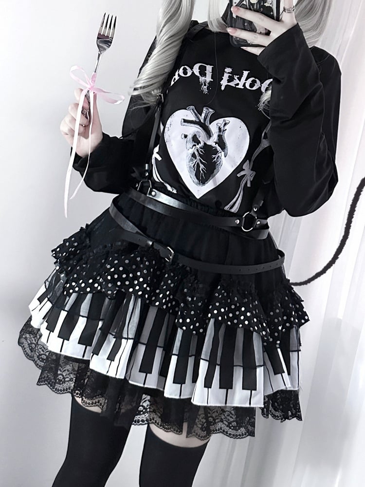 Yami Kawaii Black Heart Print Graphic T-shirt