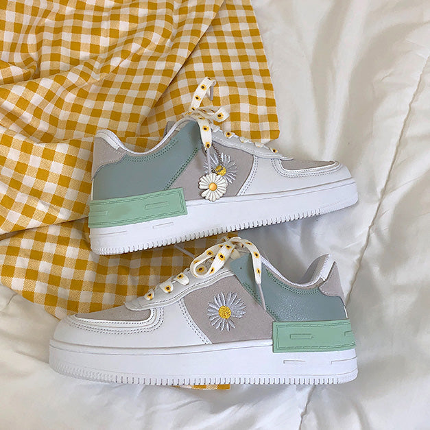 Daisy Sneakers