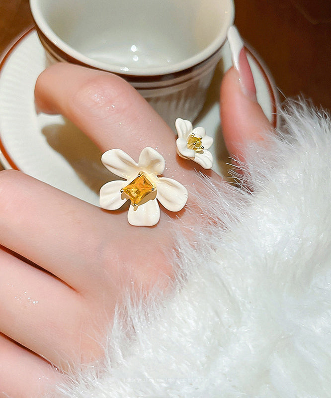 Zircon Elegant White Acrylic Floral Overgild Open Rings Copper