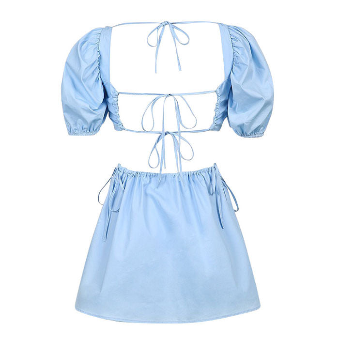 Blaues Sommer-Minikleid