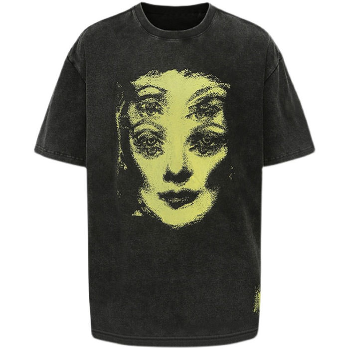 T-shirt graphique avec visage de fantôme