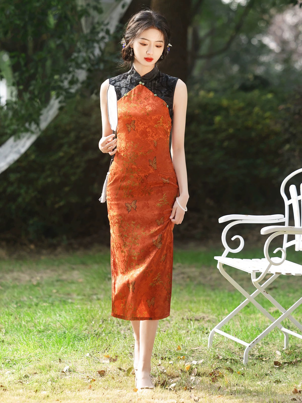 Robe cheongsam à motifs orange