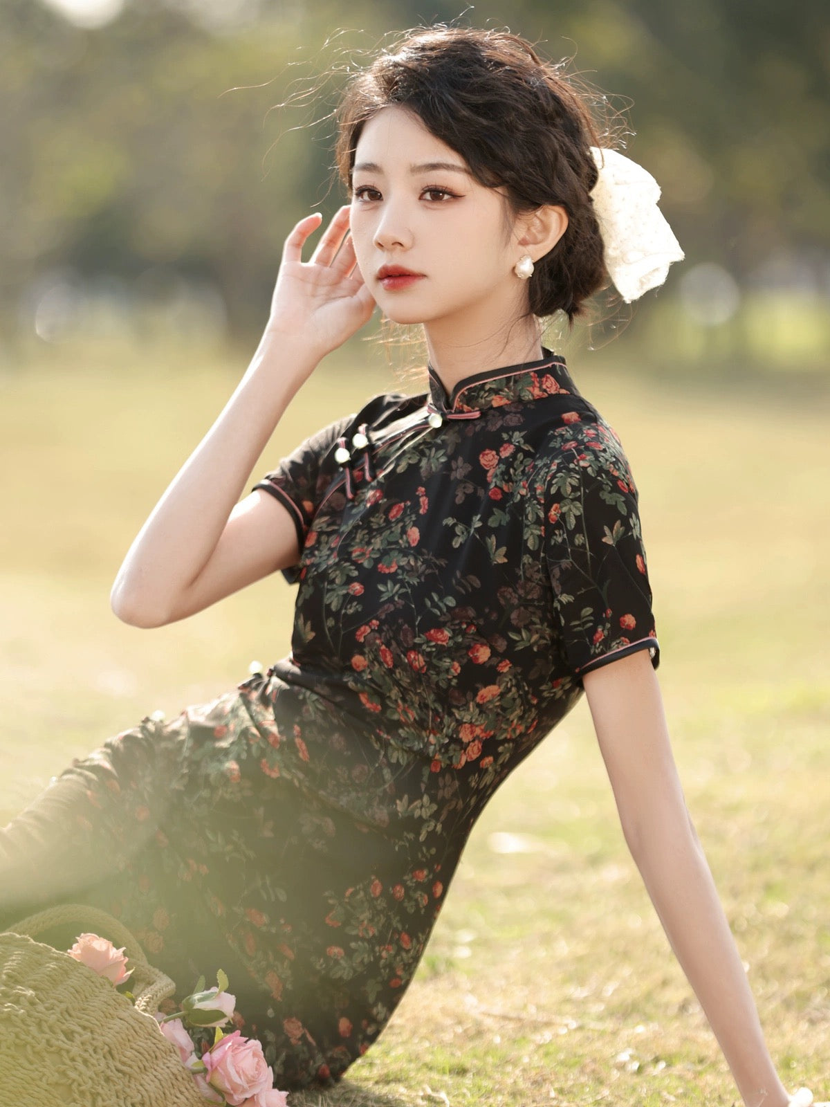 Rose Bloom Black Cheongsam