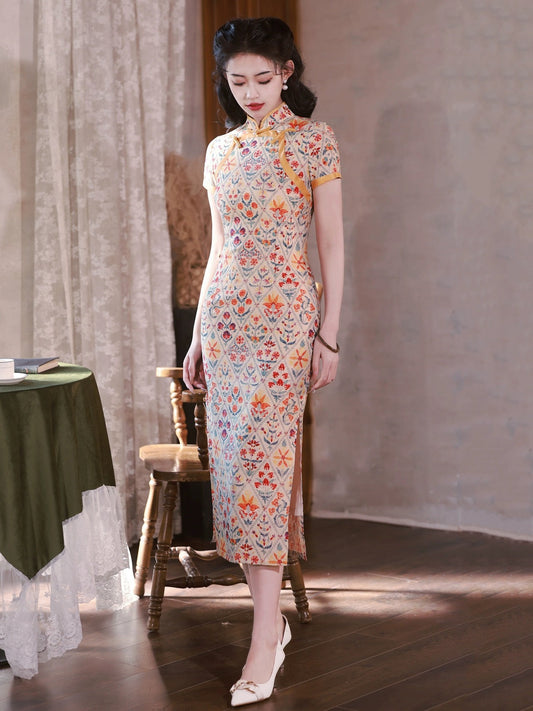 Cheongsam à motif floral en treillis