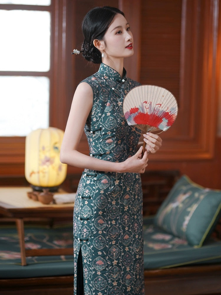 Cheongsam floral classique et élégant