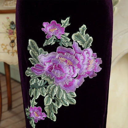 3/4-Sleeve Slit-Side Embroidered Cheongsam