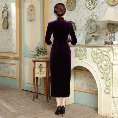 3/4-Sleeve Slit-Side Embroidered Cheongsam