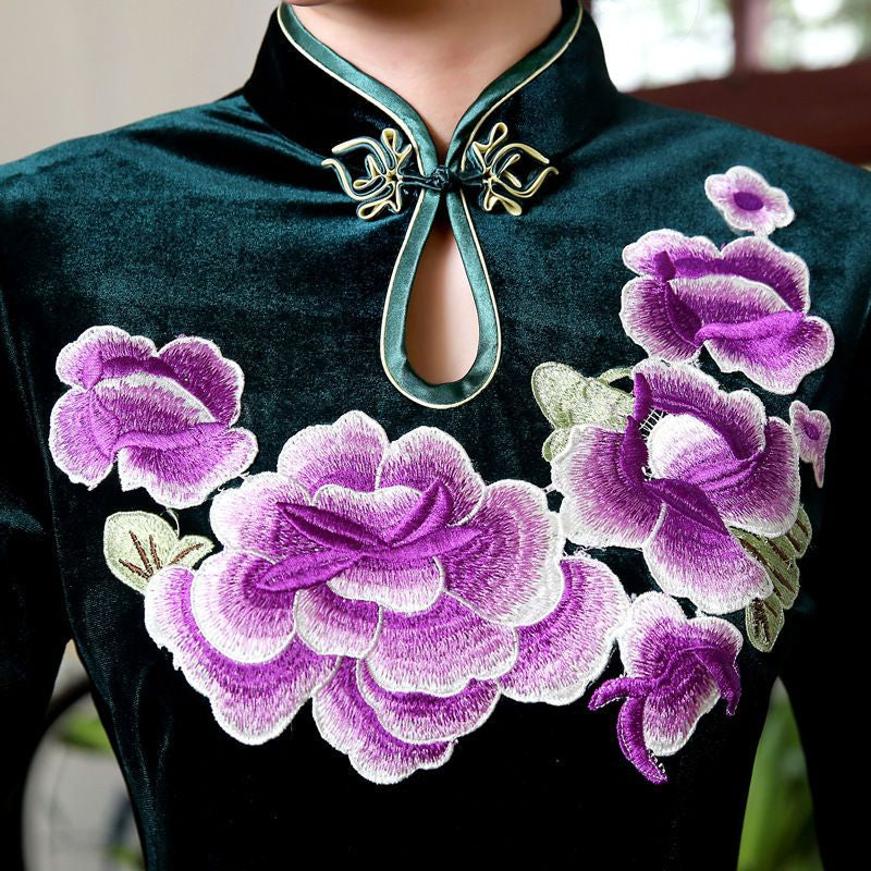 3/4-Sleeve Embroidery Velvet Cheongsam