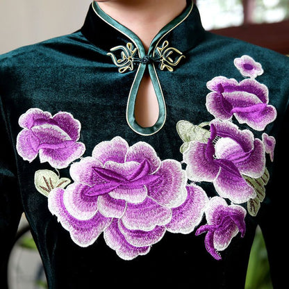 3/4-Sleeve Embroidery Velvet Cheongsam