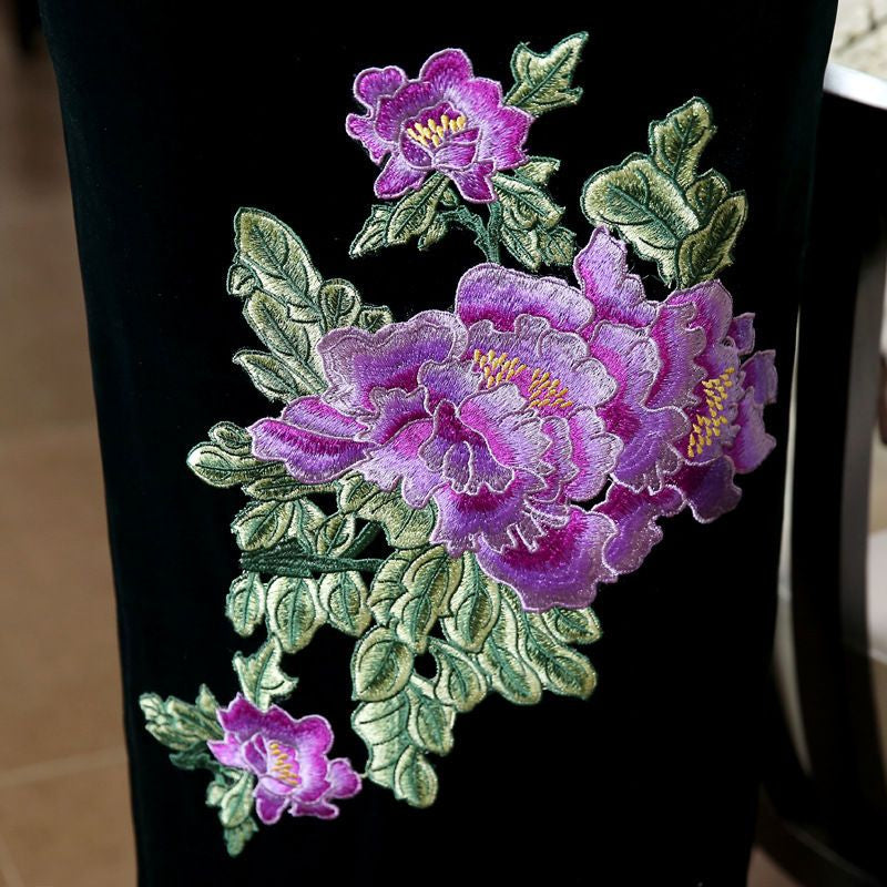 3/4-Sleeve Embroidery Velvet Cheongsam