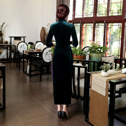 3/4-Sleeve Embroidery Velvet Cheongsam