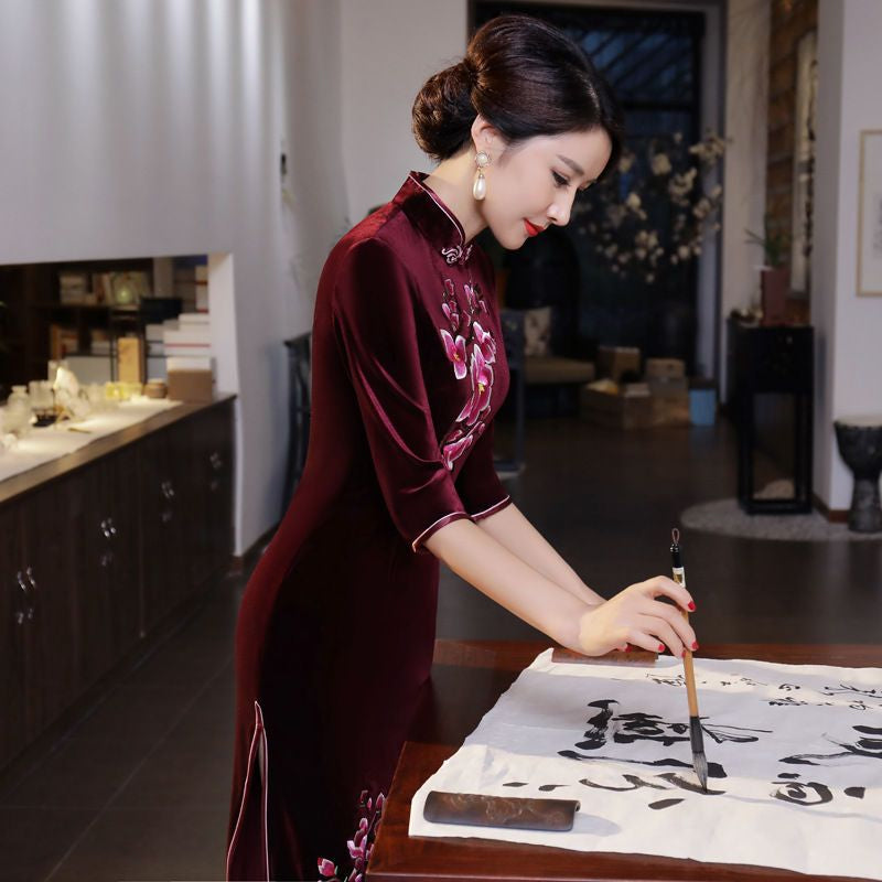 3/4-Sleeve Embroidery Maxi Cheongsam