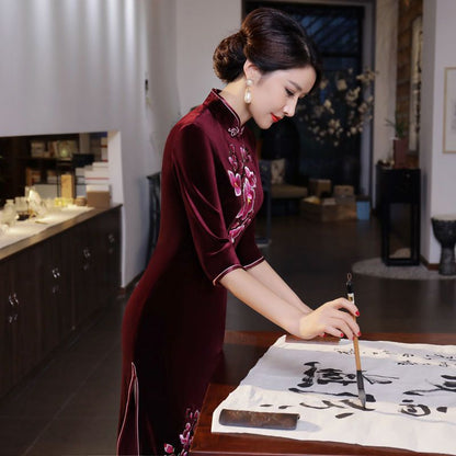 3/4-Sleeve Embroidery Maxi Cheongsam