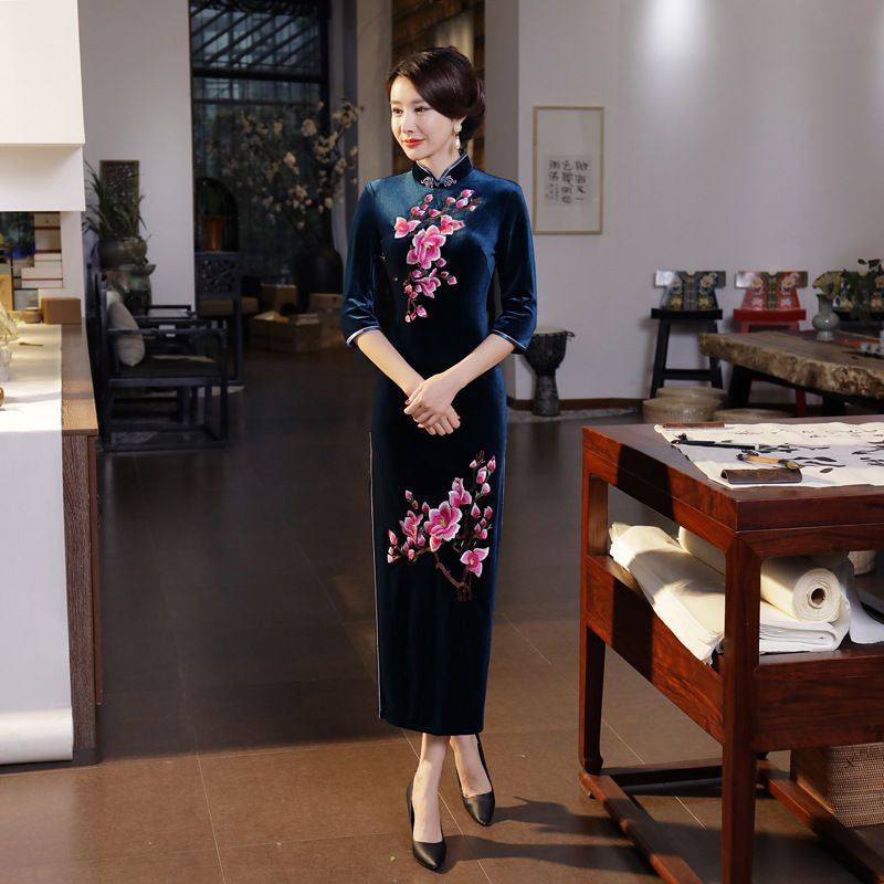 3/4-Sleeve Embroidery Maxi Cheongsam