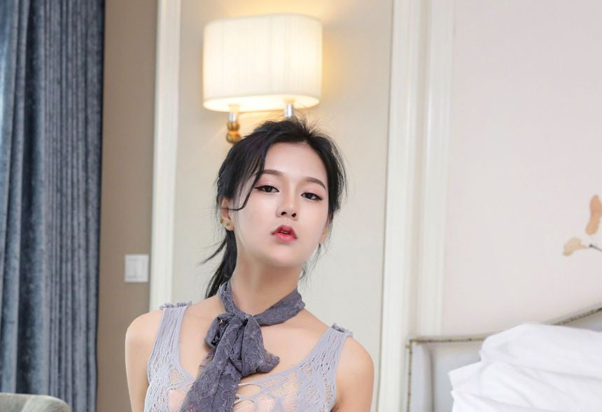 Sleeveless Lace Nightdress