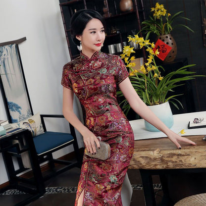 Short-Sleeve Floral Embroidered Qipao