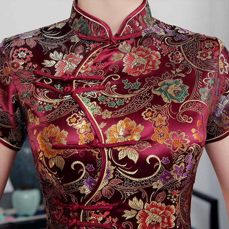 Short-Sleeve Floral Embroidered Qipao