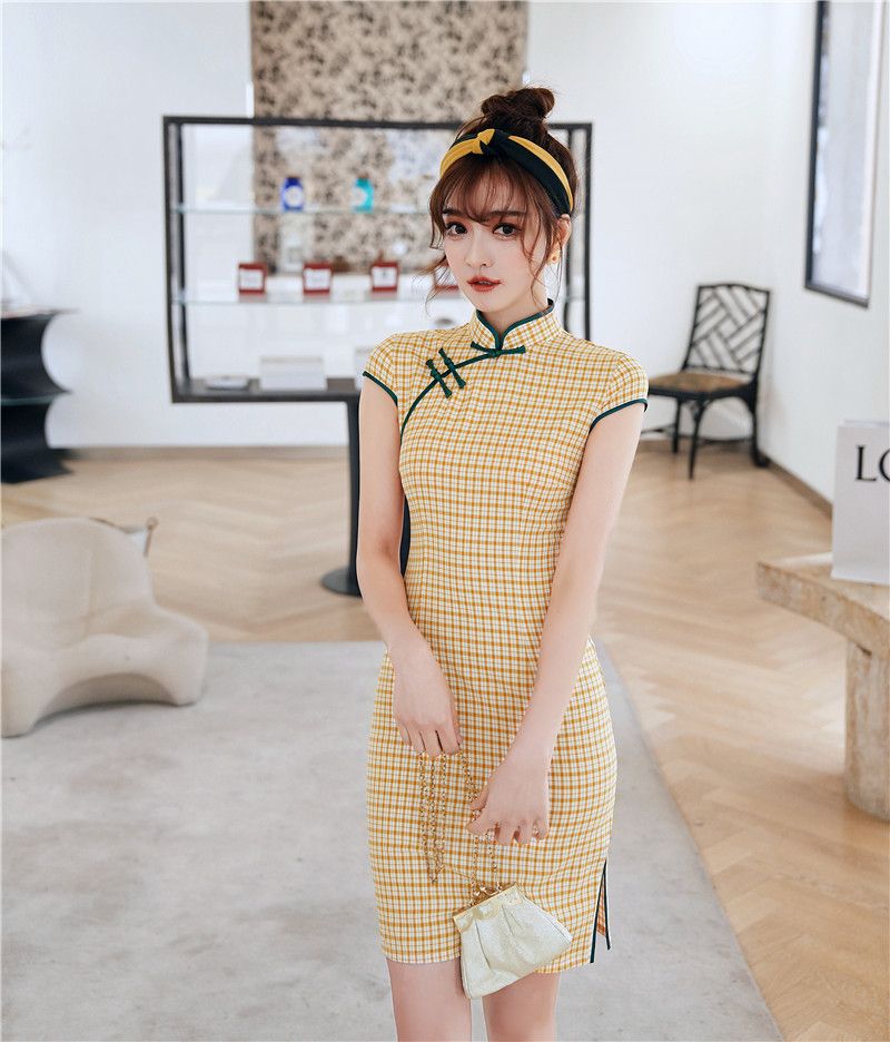 Plaid Short-Sleeve Qipao