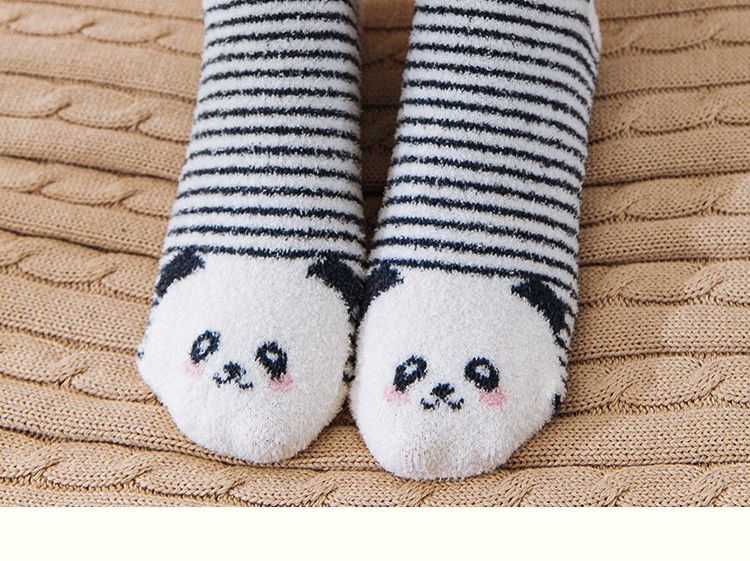 Set of 4 Pairs: Animal Print Fleece Ankle Socks