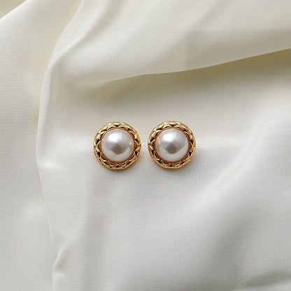 Faux Pearl Earring