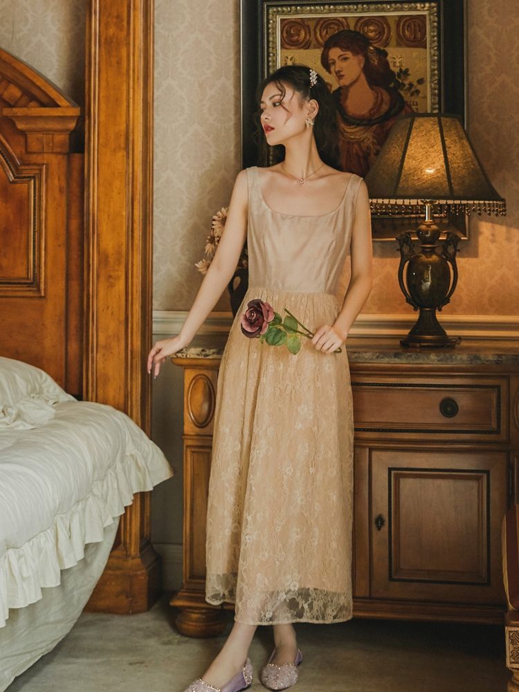 Elbow-Sleeve Floral Embroidered Qipao / Lace Slipdress / Set