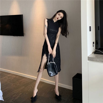 Sleeveless Lace Trim Slit Midi Qipao