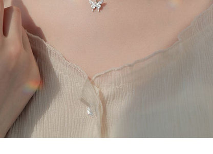 Mehrreihige Halskette aus Sterlingsilber mit Schmetterlingsanhänger