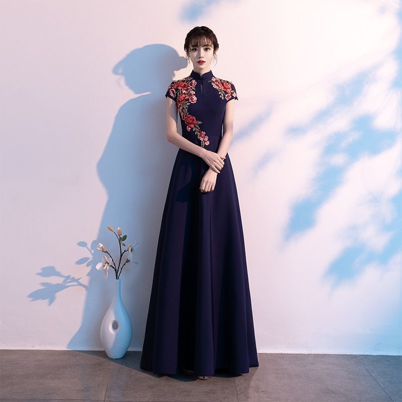 Short-Sleeve Floral Embroidered Qipao Evening Gown