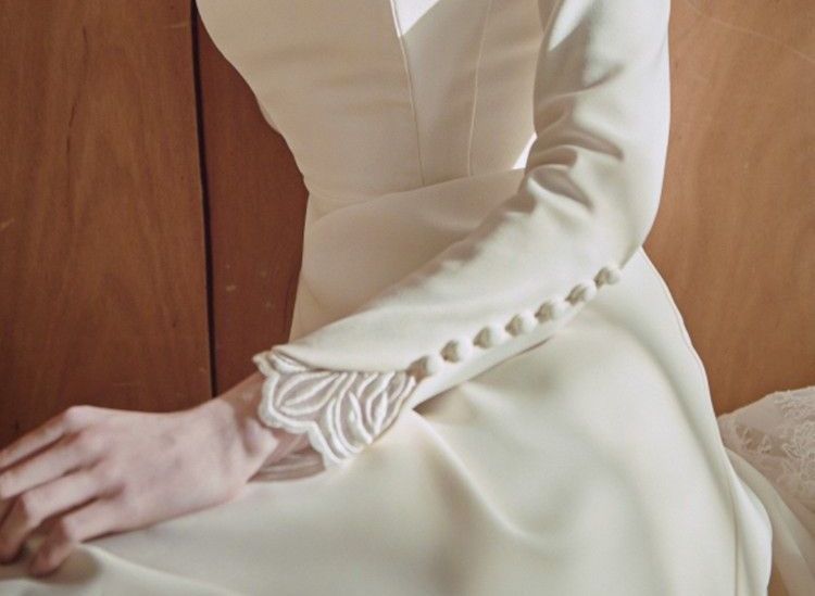 Long-Sleeve A-Line Wedding Gown