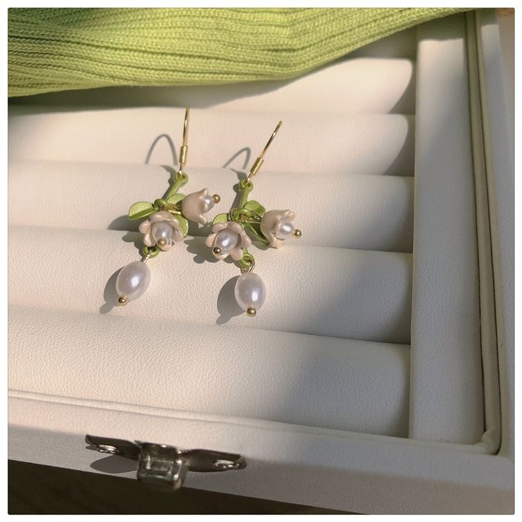 Faux Pearl Flower Stud Earring / Hook Earring / Necklace / Bracelet