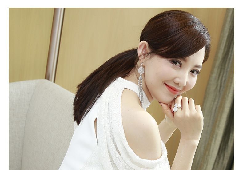 Evening Mermaid Shoulder Cold Gown