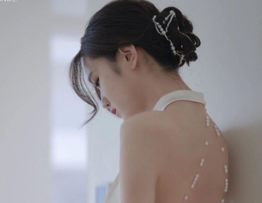 Wedding A-Line Halter Gown Backless