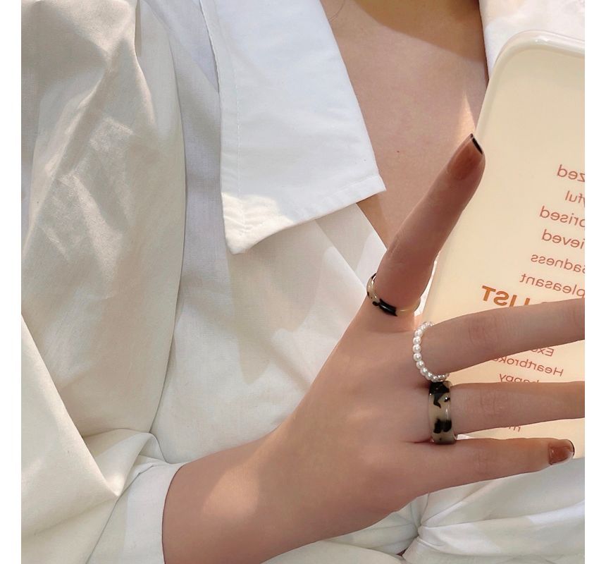 Set Of 3: Resin Ring + Faux Pearl Ring