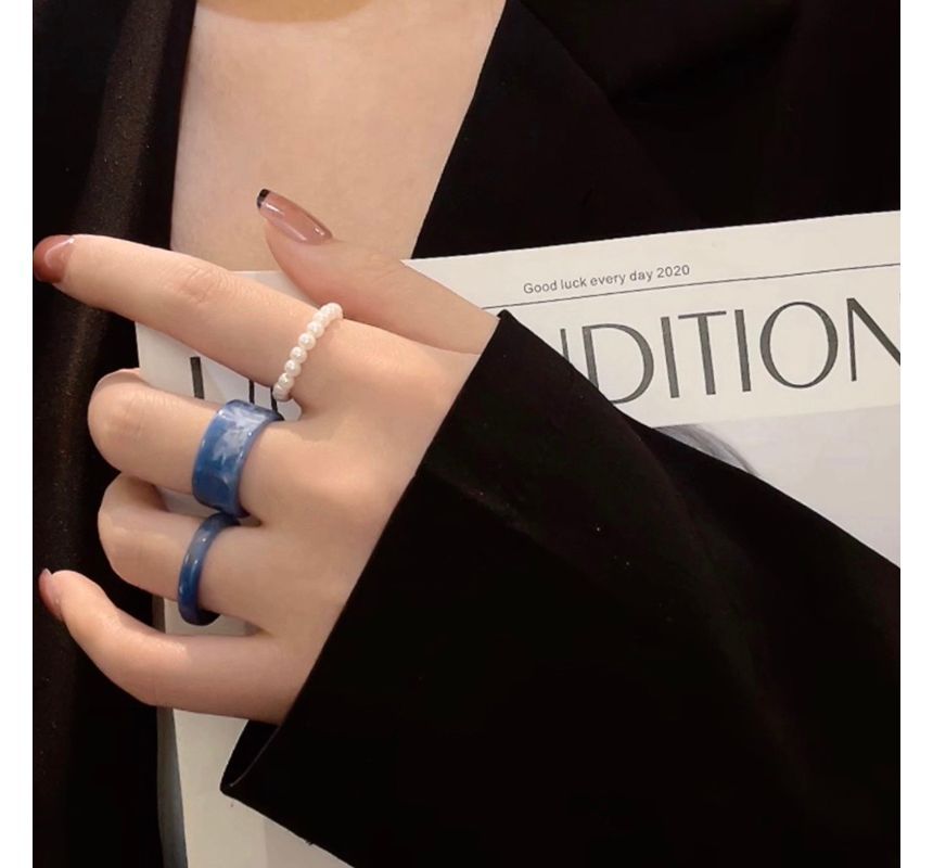 Set Of 3: Resin Ring + Faux Pearl Ring