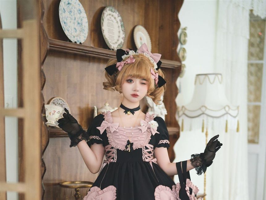 Robe trapèze mini à volants Lolita / Bandeau à nœud / Sac à main / Ensemble