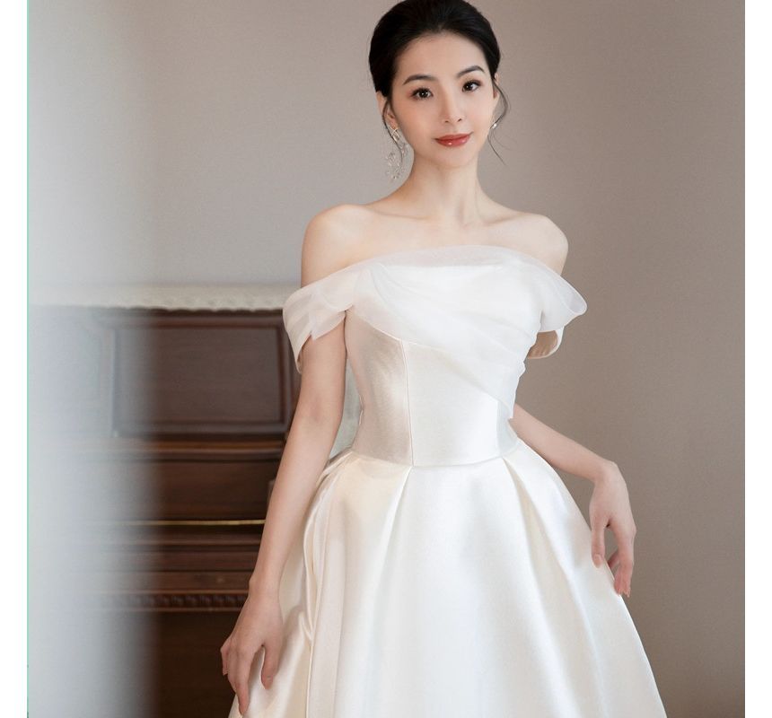 Off-Shoulder A-Line Wedding Dress