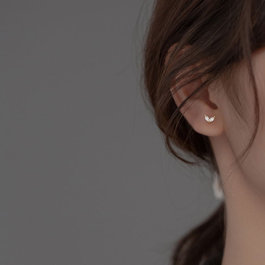 Rhinestone Leaf Stud Earring