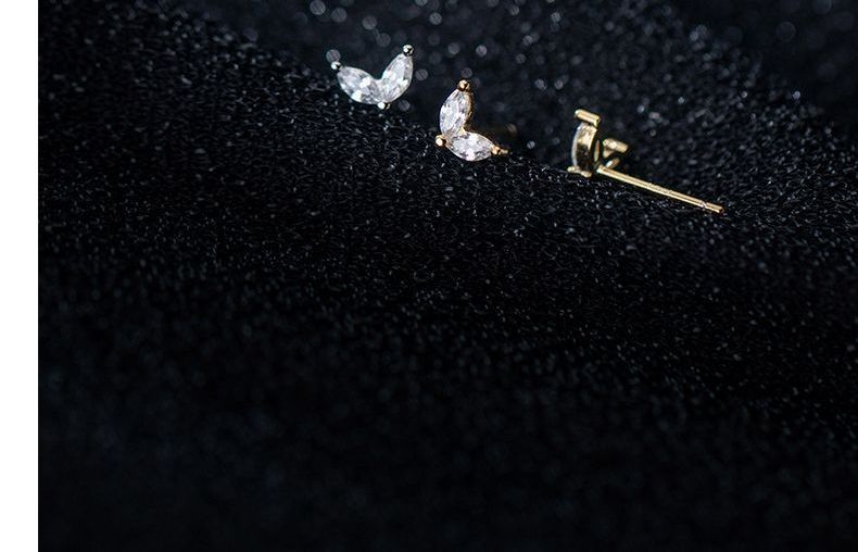 Rhinestone Leaf Stud Earring