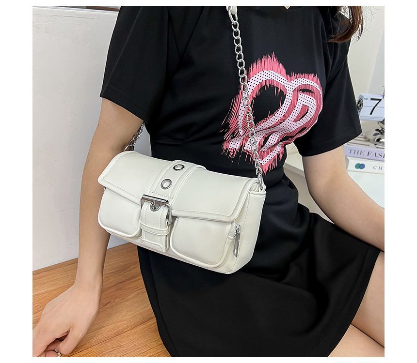 Chain Strap Buckled Shoulder Bag