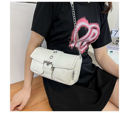 Chain Strap Buckled Shoulder Bag